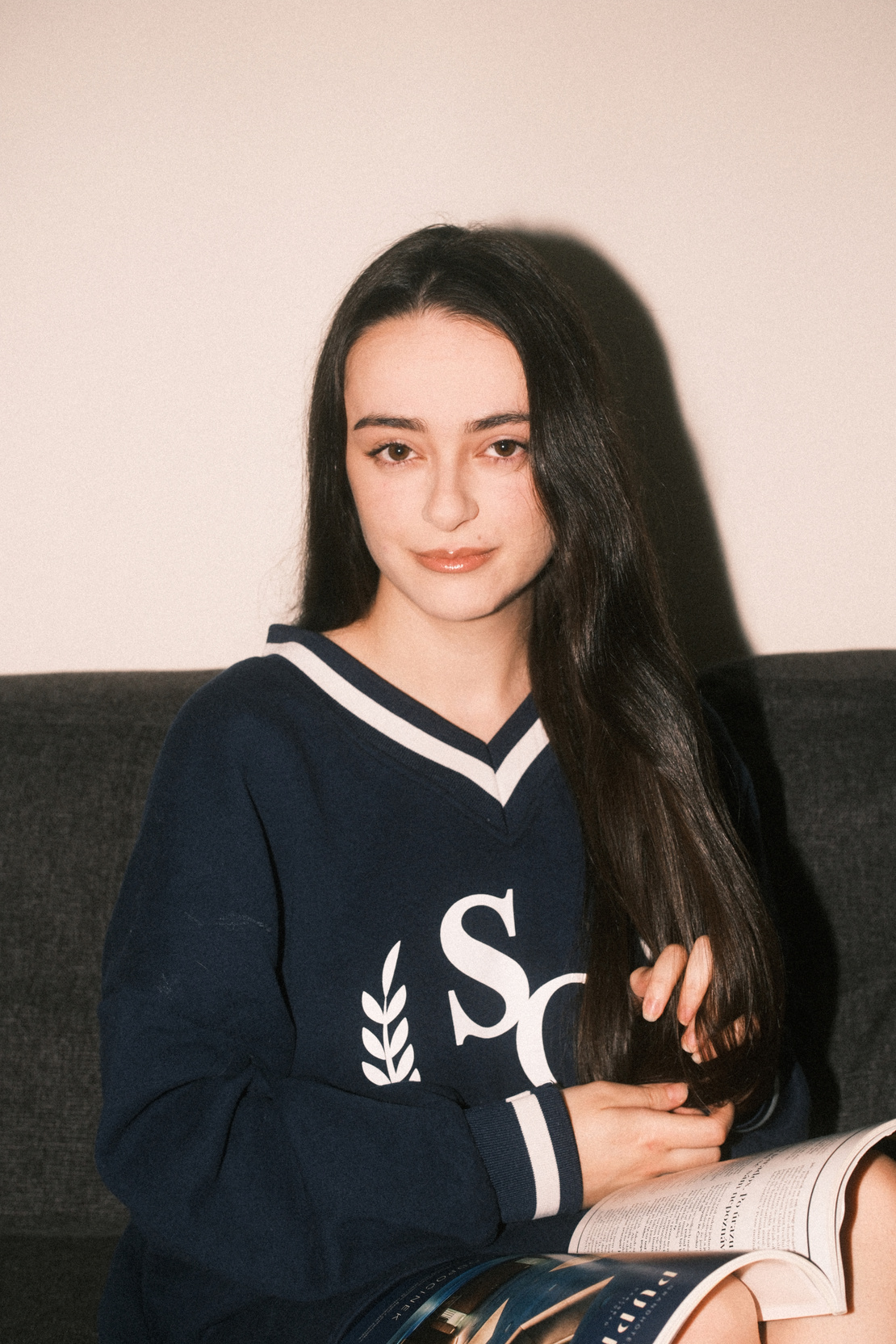 Jana Javorská s knihou